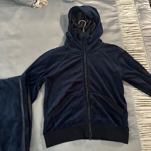“Black Noir”— Size Medium— Navy BlueVelour tracksuit